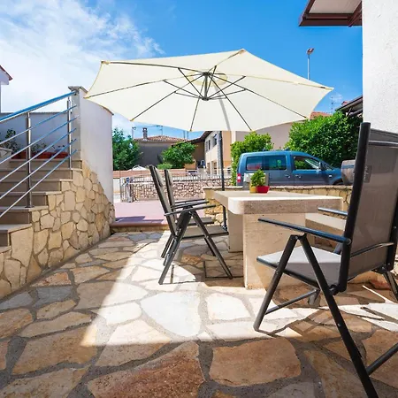 2 Bedroom Amazing In Lägenhet *