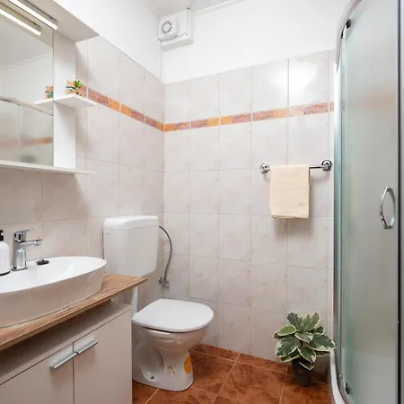 Apartament 2 Bedroom Amazing In